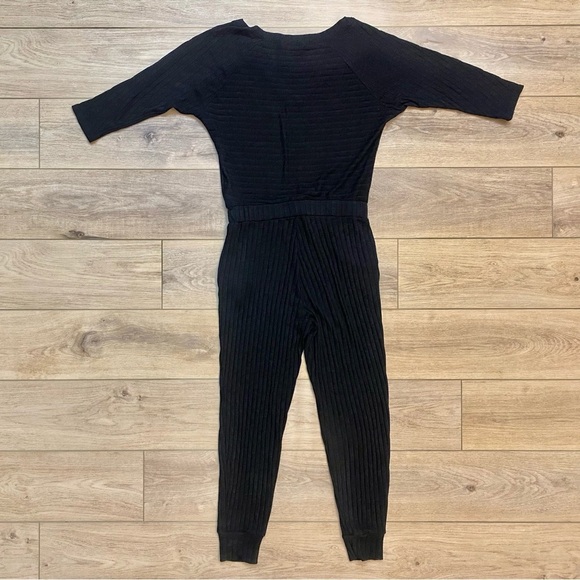 Michael Stars | Rex |‎ Ribbed V neck Jumpsuit - Picture 8 of 16